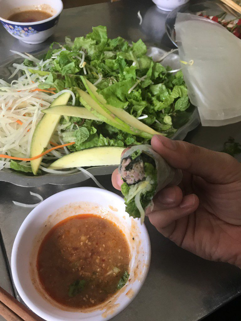 Bánh Cuốn Thịt Nướng