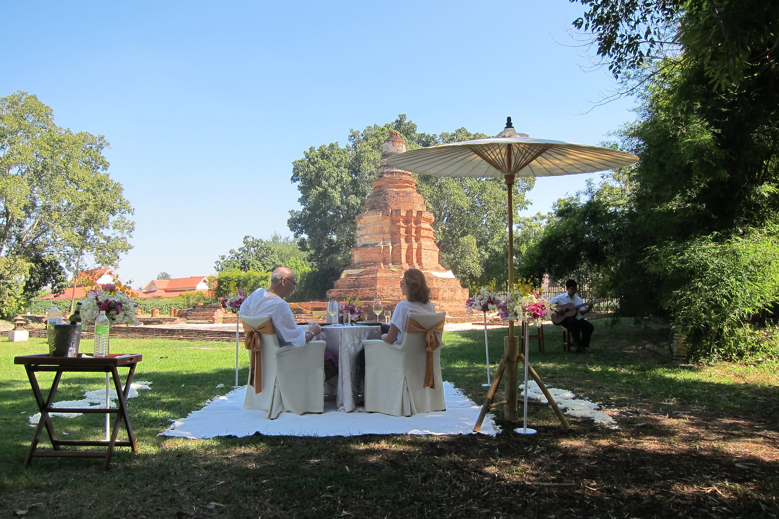 Exclusive Lunch at Wiang Kum Kam 