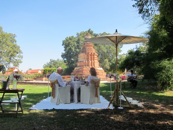 luxury private lunch at thai temple chiang mai